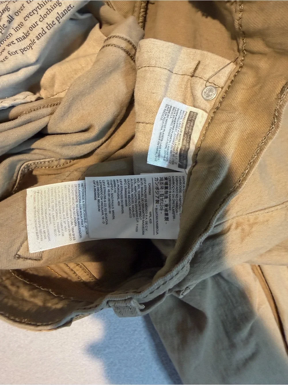 Levi's Slim Straight Khaki Jeans